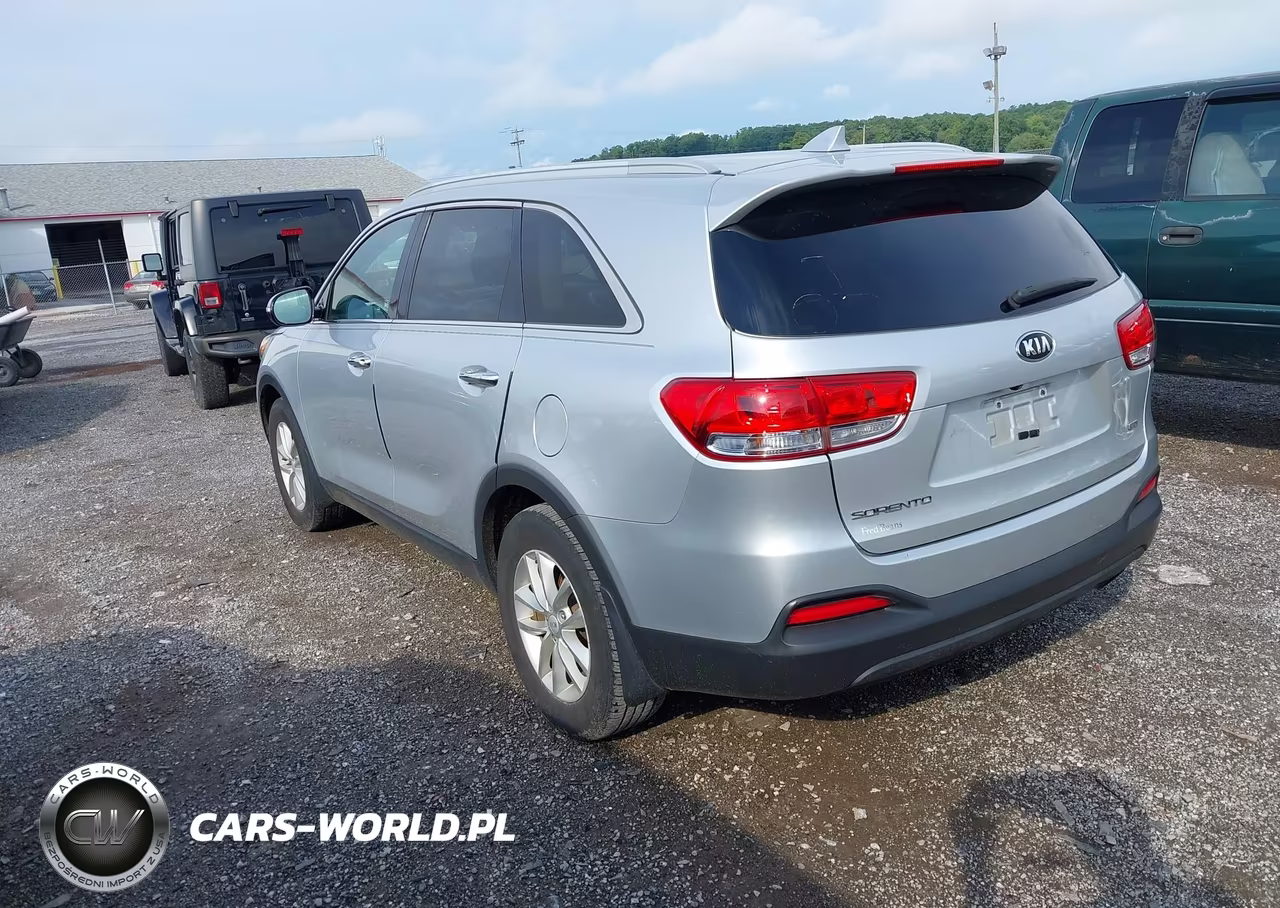 2018 Kia Sorento 2.4L Lx VIN:5XYPG4A3XJG353240 - 3
