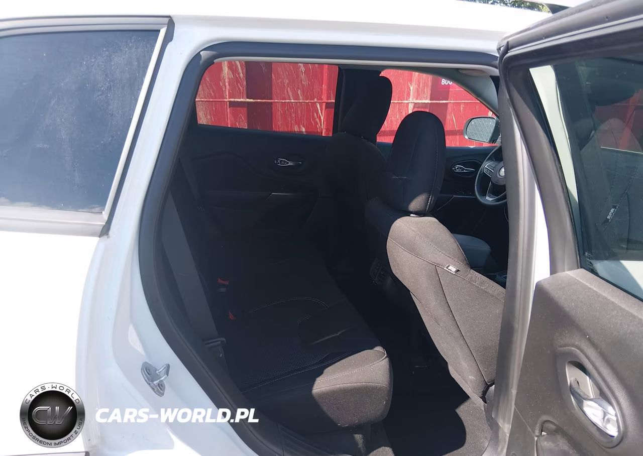 2021 Jeep Cherokee Latitude 4X4 VIN:1C4PJMCB5MD163581 - 8