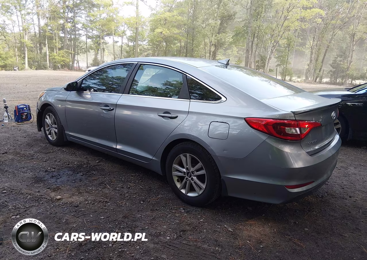 2015 Hyundai Sonata Se VIN:5NPE24AF3FH240665 - 3