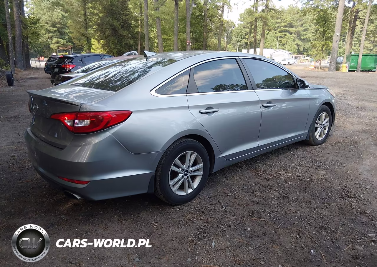 2015 Hyundai Sonata Se VIN:5NPE24AF3FH240665 - 4
