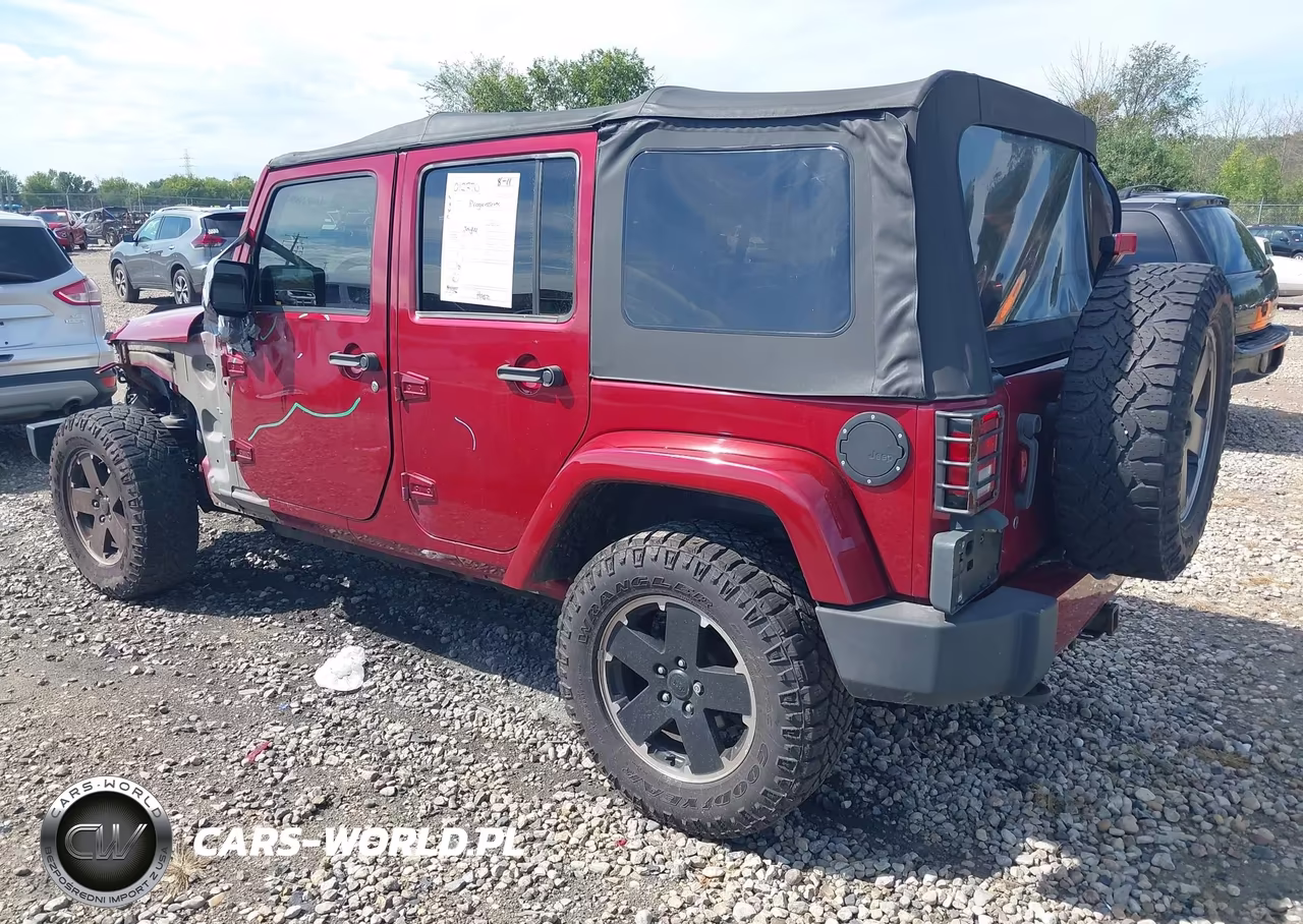 2012 Jeep Wrangler Unlimited Sahara VIN:1C4BJWEG3CL250642 - 3