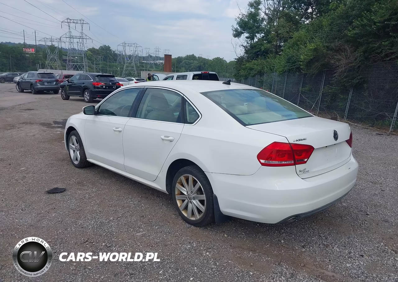 2013 VOLKSWAGEN PASSAT SE VIN:1VWBN7A33DC141142 - 3