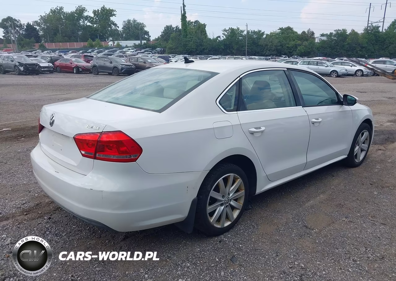 2013 VOLKSWAGEN PASSAT SE VIN:1VWBN7A33DC141142 - 4