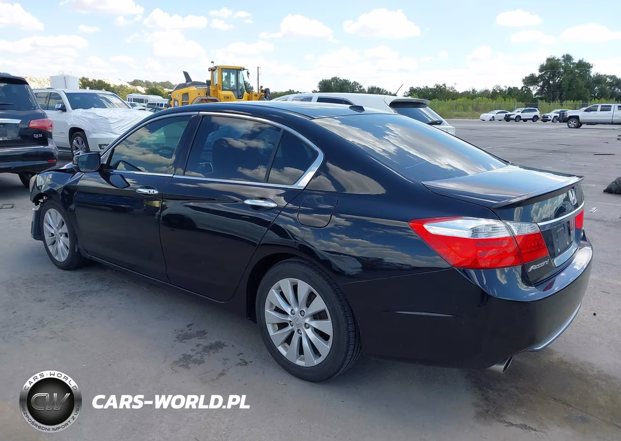 2013 Honda Accord Touring VIN:1HGCR3F9XDA046429 - 3