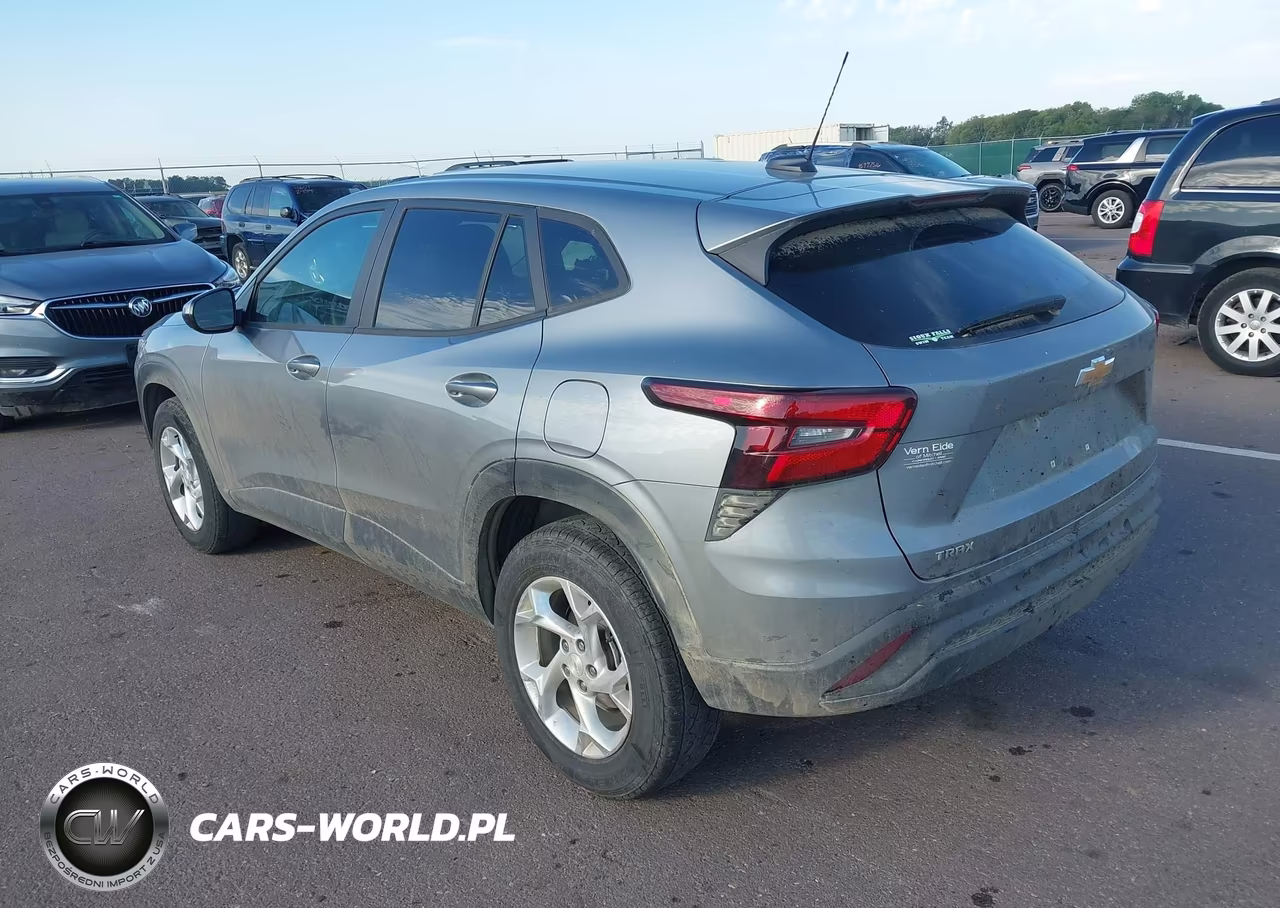 2025 Chevrolet Trax Fwd Ls VIN:KL77LFEP2SC250613 - 3