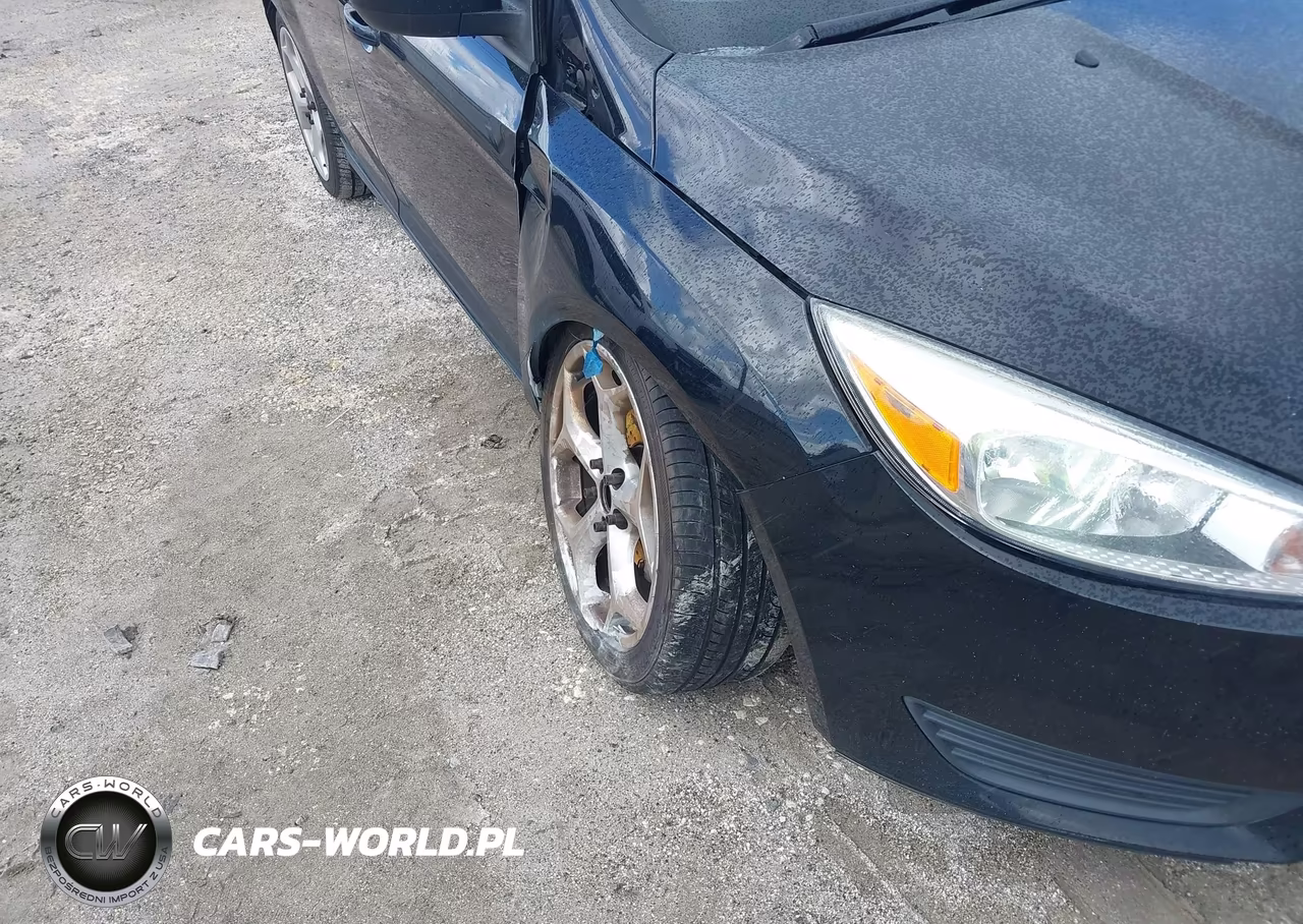 2018 Ford Focus Se VIN:1FADP3F22JL256458 - 6