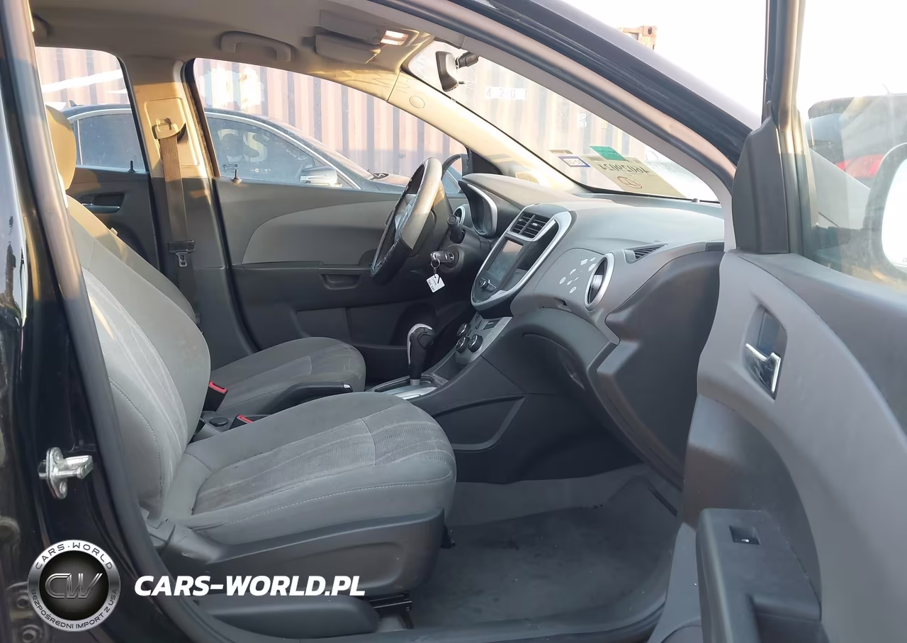2017 Chevrolet Sonic Lt Auto VIN:1G1JD5SH7H4155702 - 5