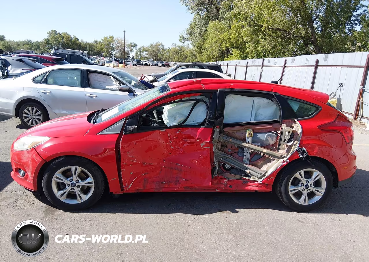 2014 Ford Focus Se VIN:1FADP3K20EL199768 - 15