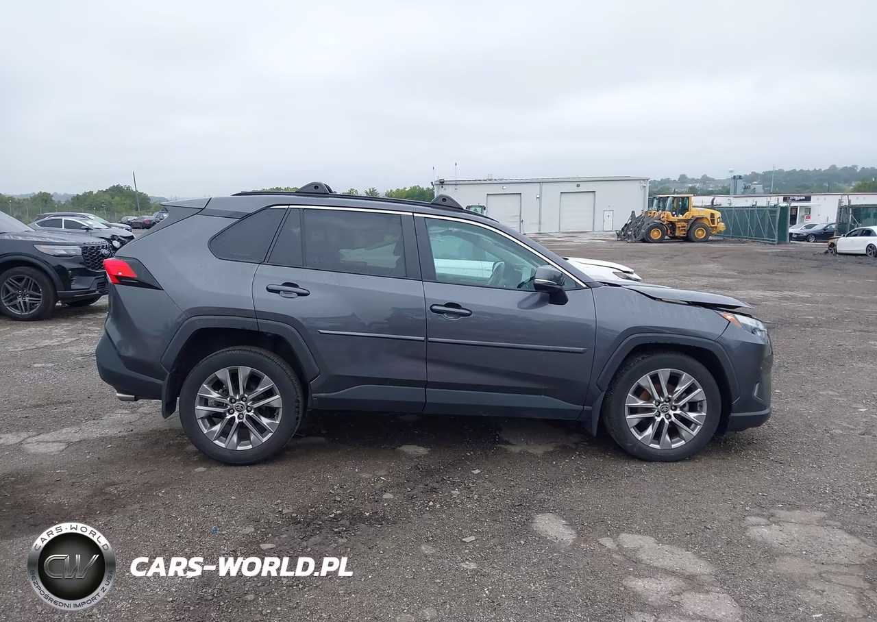 2023 Toyota Rav4 Xle Premium VIN:2T3A1RFV2PC373346 - 13