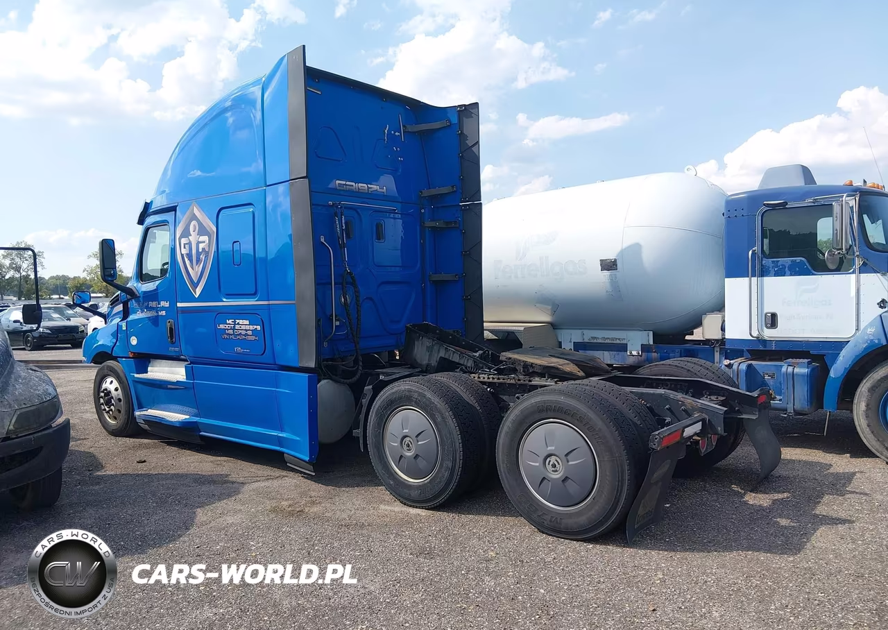 2019 Freightliner New Cascadia 126 VIN:1FUJHHDRXKLKP4384 - 14