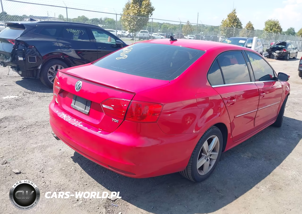 2013 Volkswagen Jetta 2.0L Tdi VIN:3VWLL7AJ2DM244933 - 4