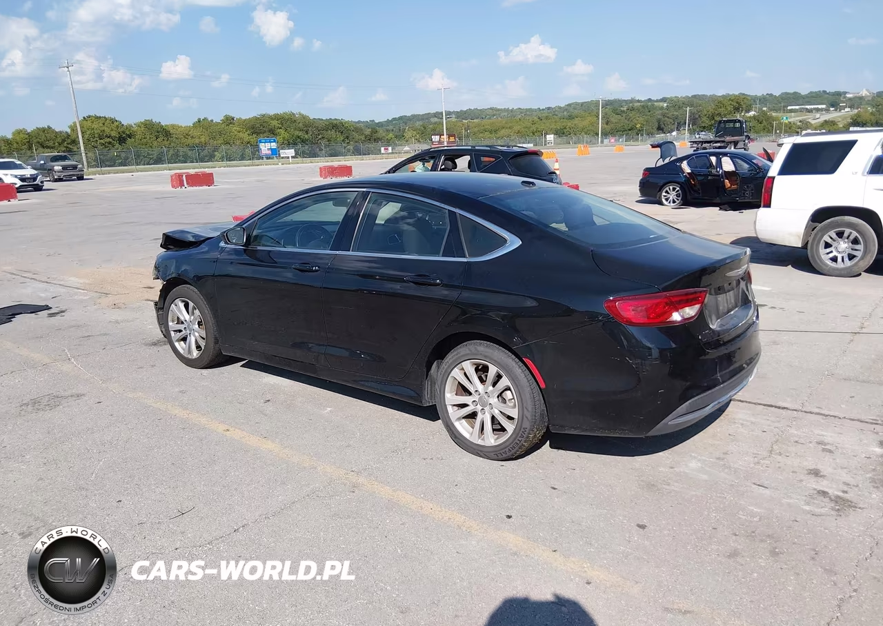2015 Chrysler 200 Limited VIN:1C3CCCAB2FN640703 - 3