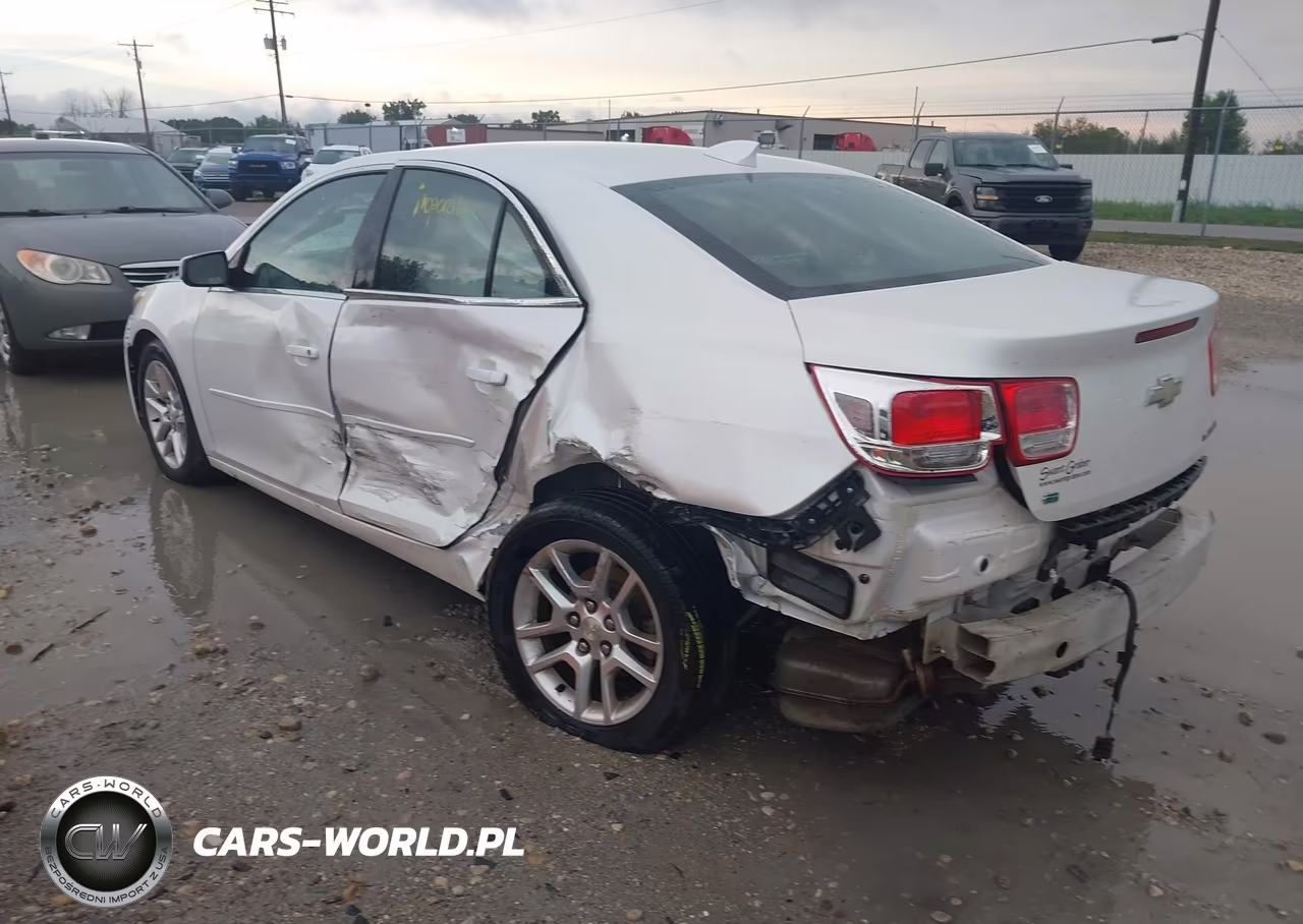 2015 Chevrolet Malibu 1Lt VIN:1G11C5SL6FF204655 - 3