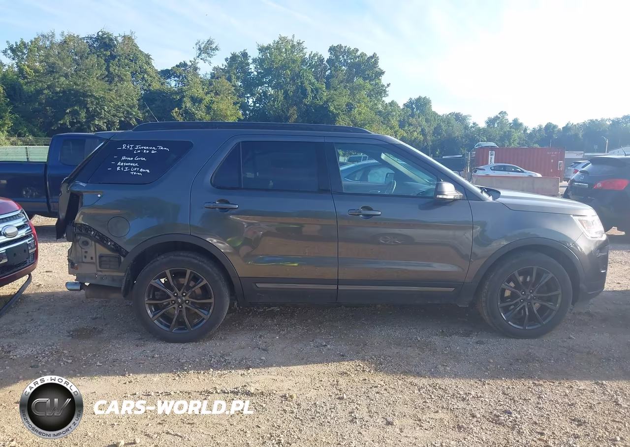 2018 Ford Explorer Xlt VIN:1FM5K8D80JGB06645 - 13