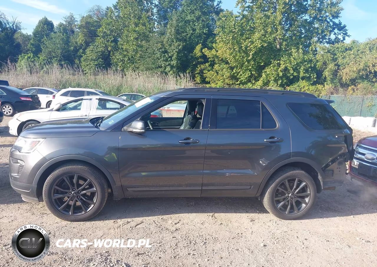2018 Ford Explorer Xlt VIN:1FM5K8D80JGB06645 - 14