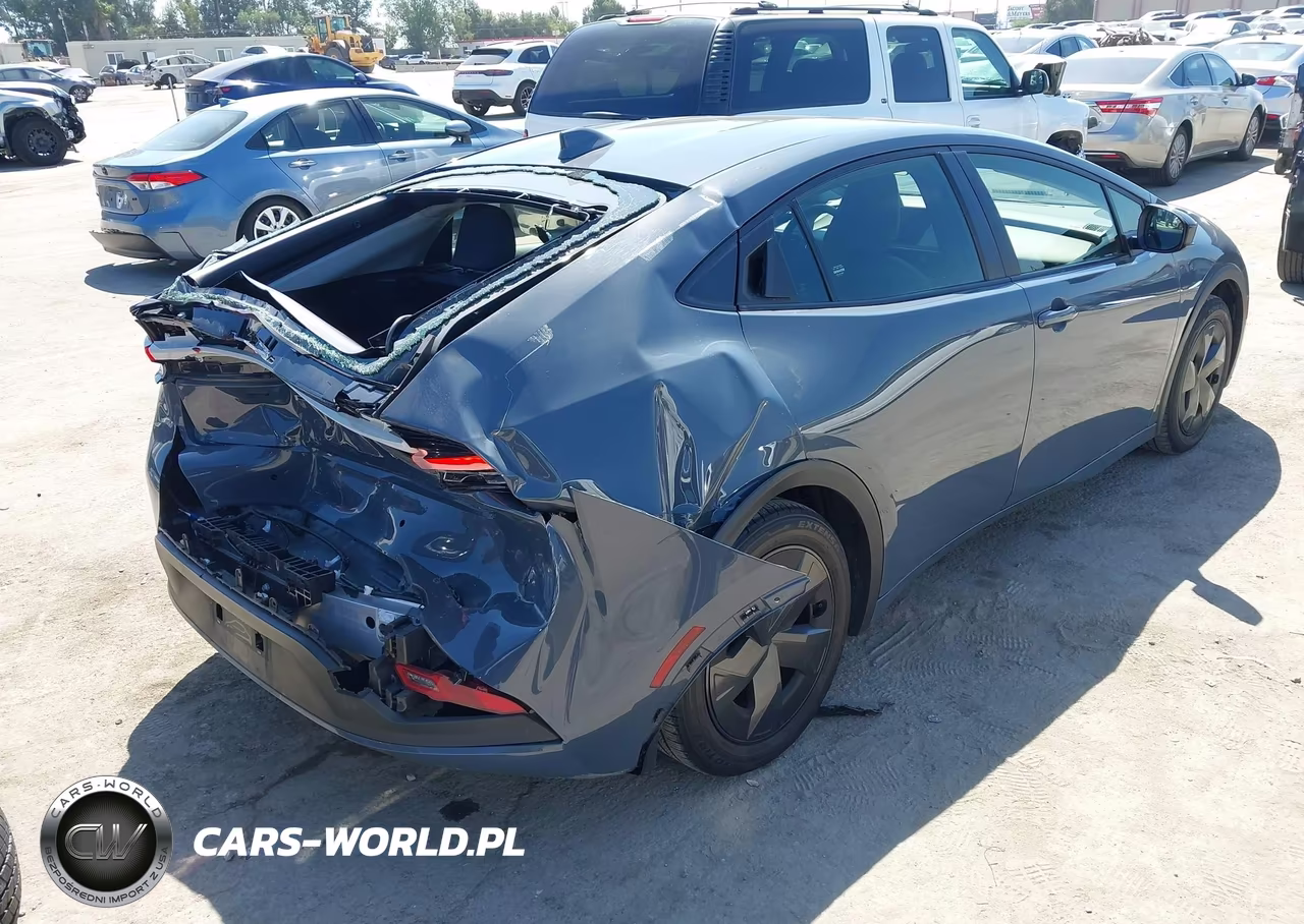 2024 Toyota Prius Le VIN:JTDACAAU2R3041583 - 4