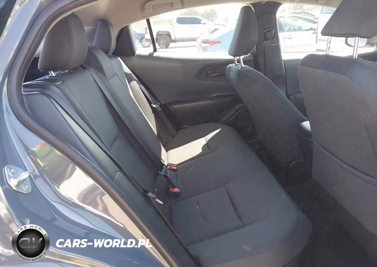 2024 Toyota Prius Le VIN:JTDACAAU2R3041583 - 8