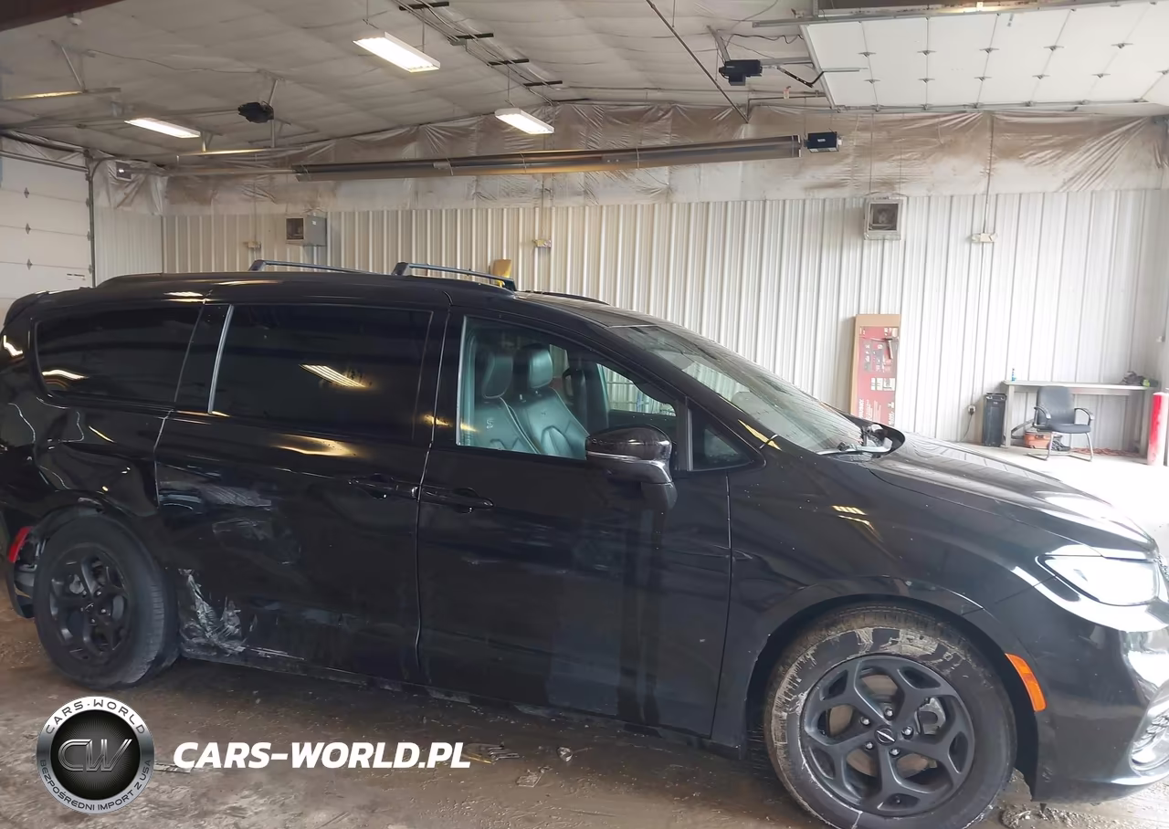 2022 Chrysler Pacifica Hybrid Limited VIN:2C4RC1S73NR119138 - 13
