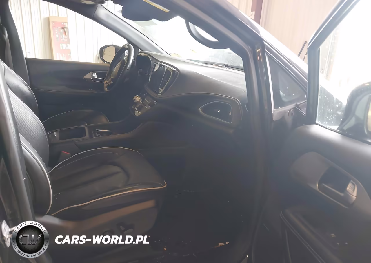 2022 Chrysler Pacifica Hybrid Limited VIN:2C4RC1S73NR119138 - 5