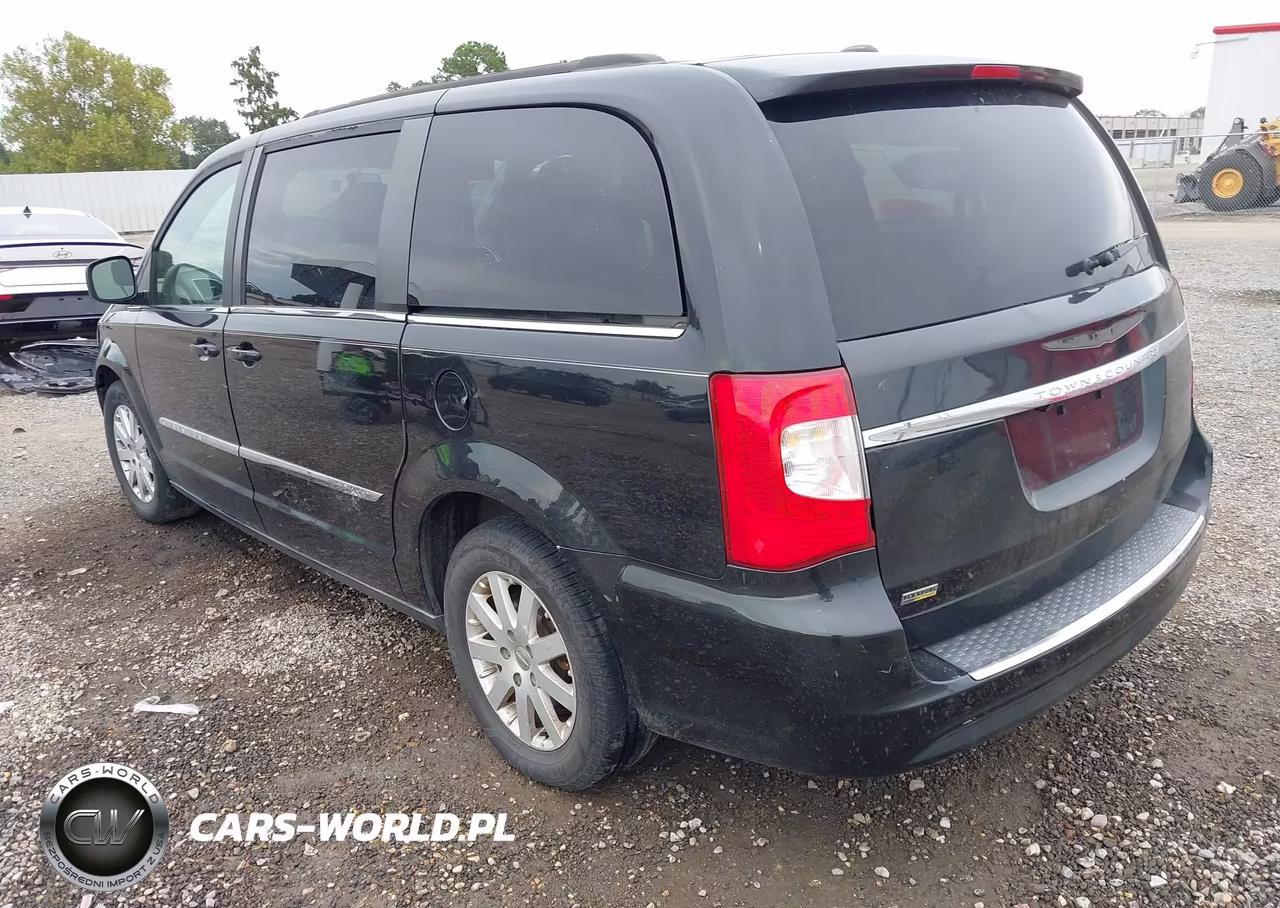 2015 Chrysler Town & Country Touring VIN:2C4RC1BG5FR534656 - 3