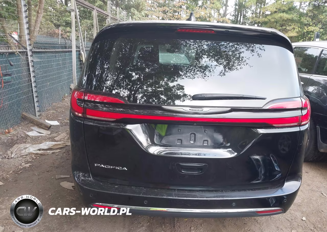 2024 Chrysler Pacifica Touring L VIN:2C4RC1BG2RR149463 - 17