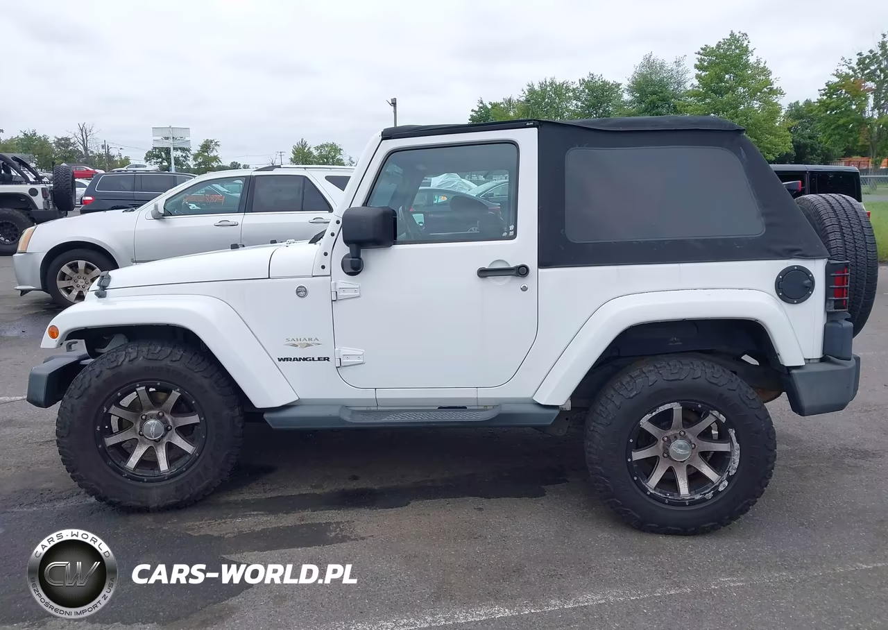 2011 Jeep Wrangler Sahara VIN:1J4AA5D17BL633544 - 15