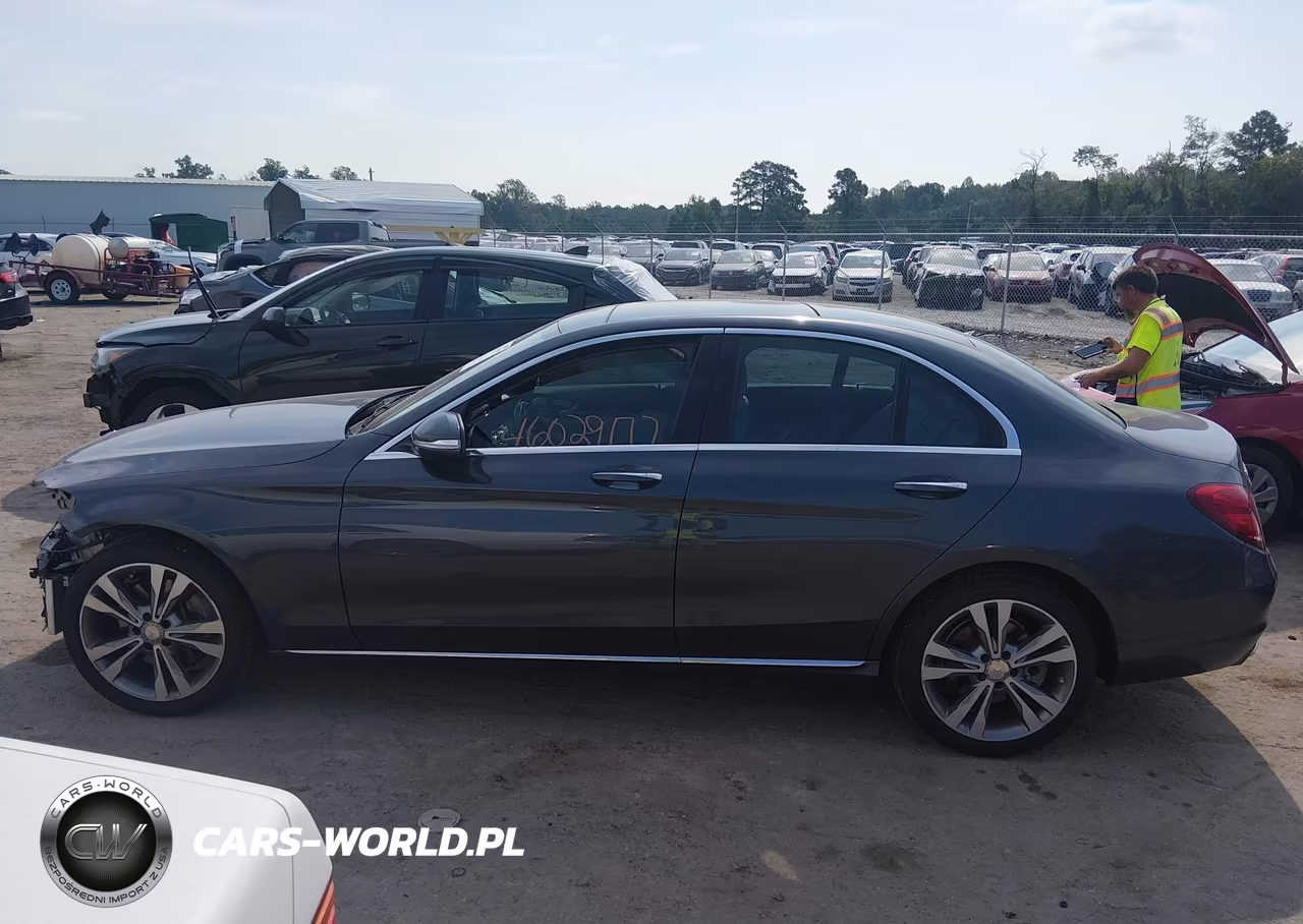 2015 Mercedes-Benz C 300 4Matic VIN:55SWF4KB2FU087200 - 15