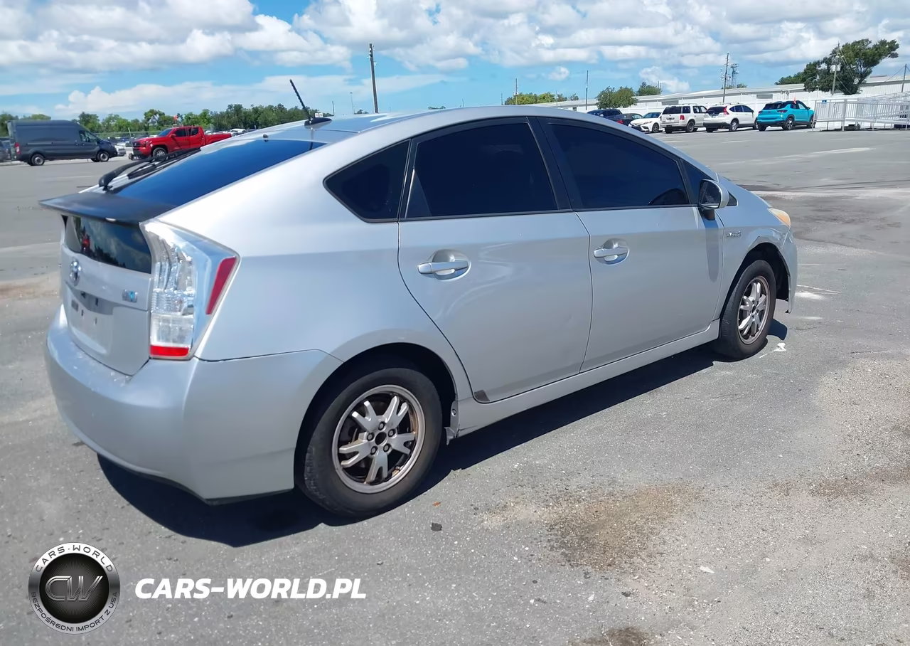 2010 Toyota Prius Iii VIN:JTDKN3DUXA0155195 - 4