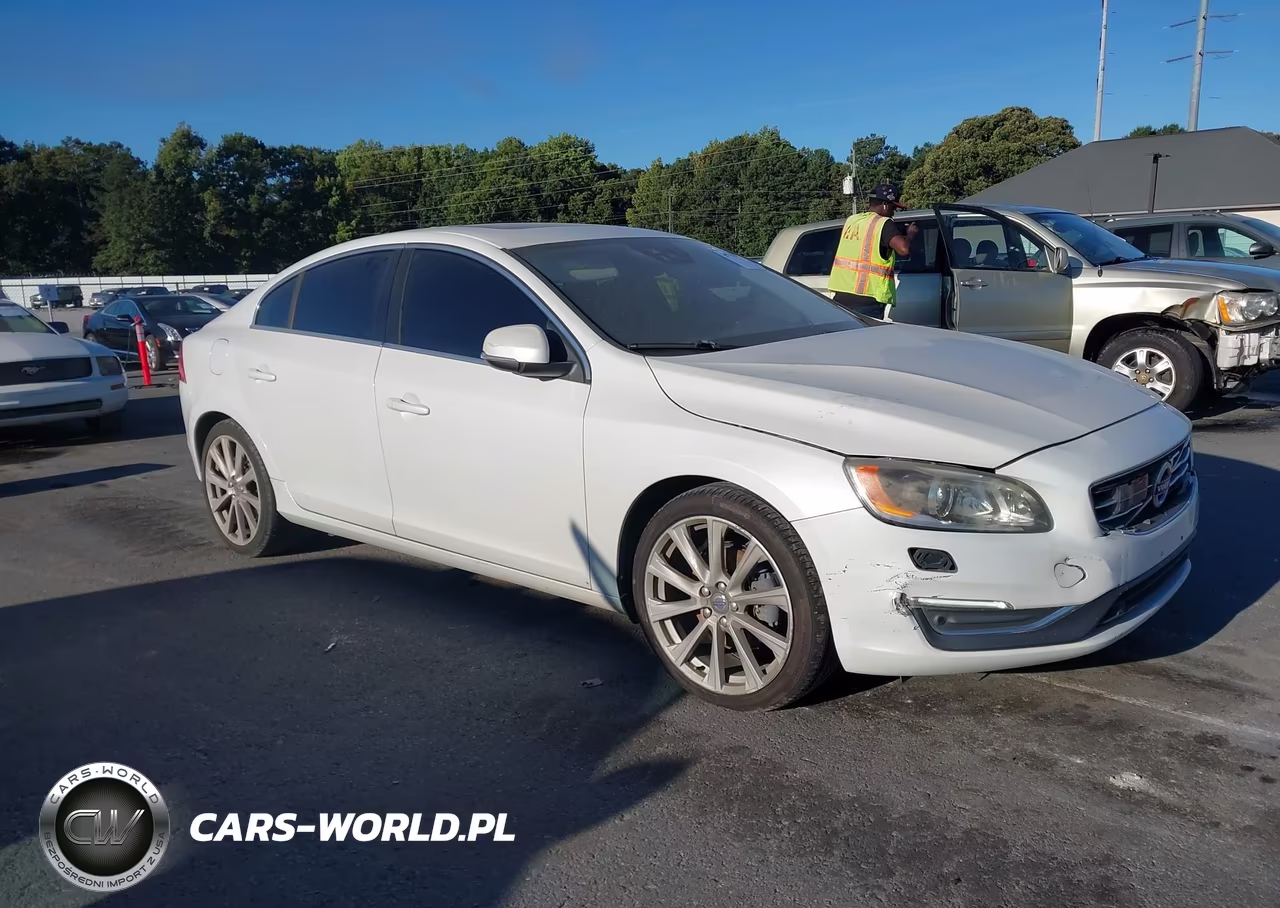 2016 Volvo S60 Inscription T5 Drive-E Platinum