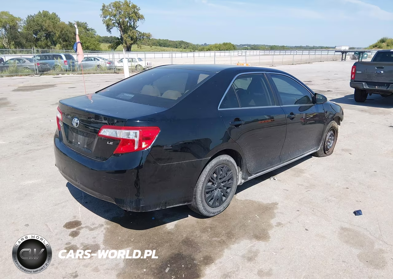 2012 Toyota Camry Le VIN:4T4BF1FK8CR215937 - 4