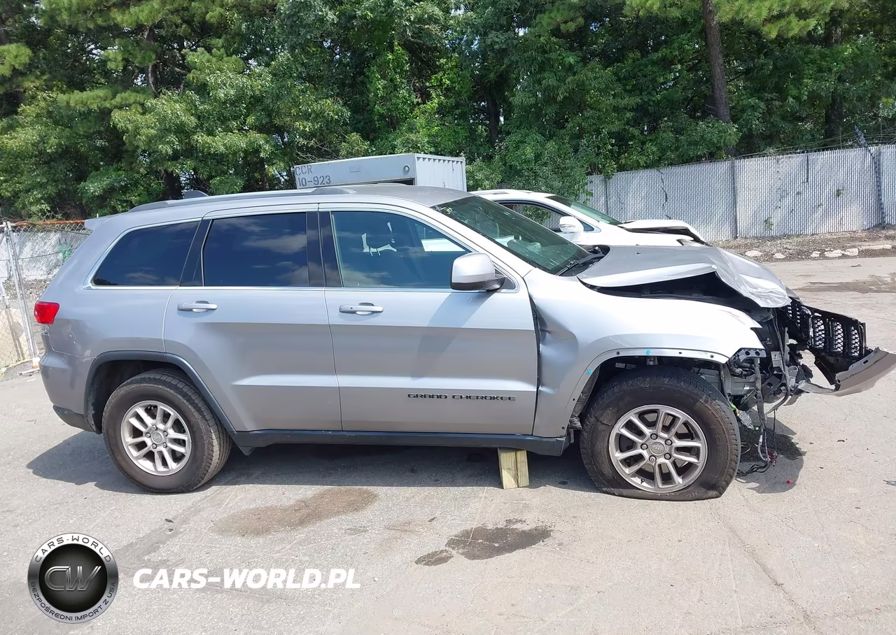 2019 Jeep Grand Cherokee Laredo E 4X4 VIN:1C4RJFAG1KC826439 - 14