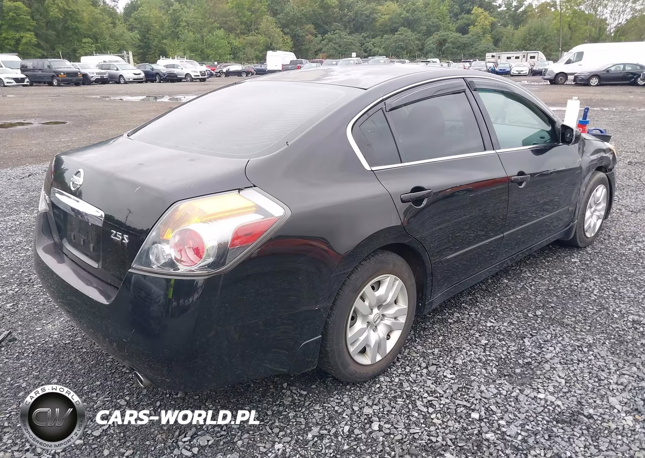 2011 Nissan Altima 2.5 S VIN:1N4AL2AP9BN429071 - 4