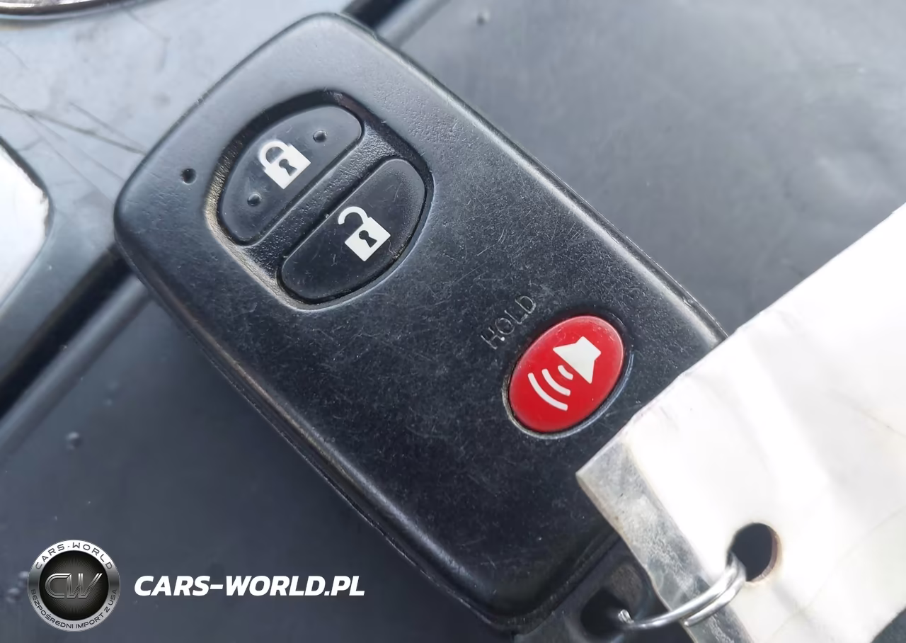 2015 Toyota Prius V Three VIN:JTDZN3EU2FJ024650 - 11