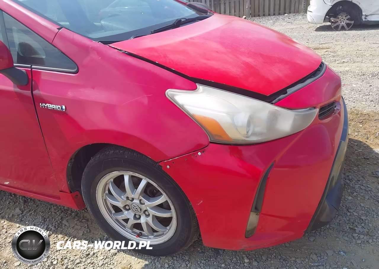 2015 Toyota Prius V Three VIN:JTDZN3EU2FJ024650 - 17