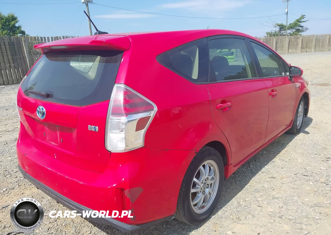 2015 Toyota Prius V Three VIN:JTDZN3EU2FJ024650 - 4