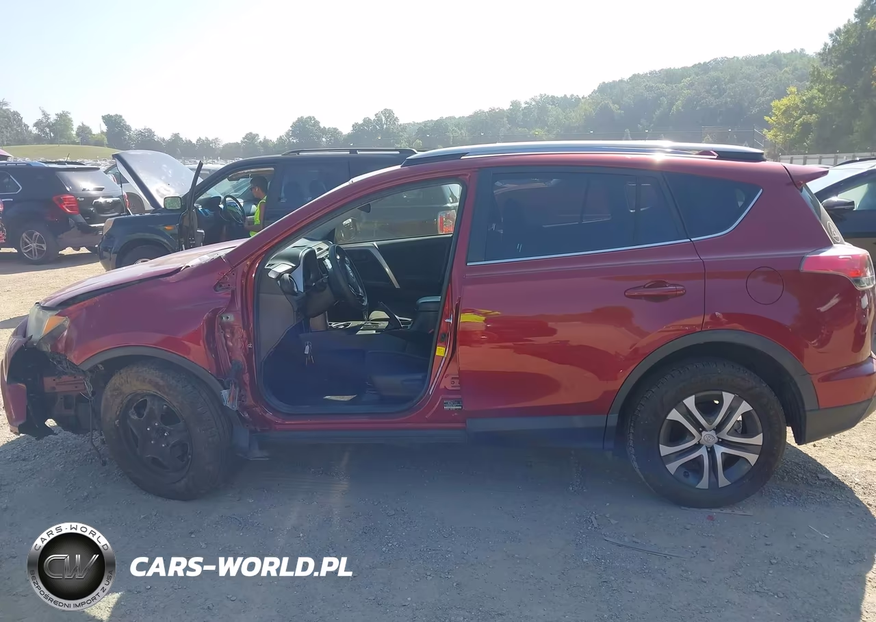 2018 Toyota Rav4 Le VIN:JTMBFREV5JD255494 - 15