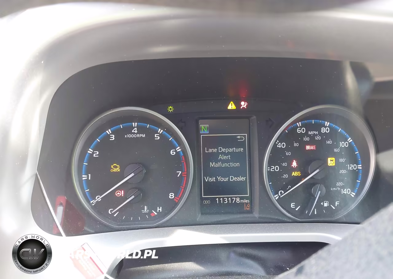 2018 Toyota Rav4 Le VIN:JTMBFREV5JD255494 - 16