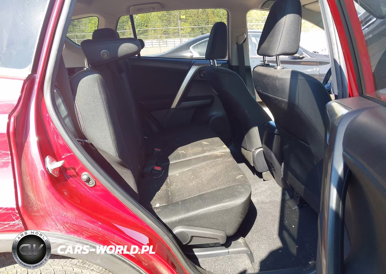2018 Toyota Rav4 Le VIN:JTMBFREV5JD255494 - 8