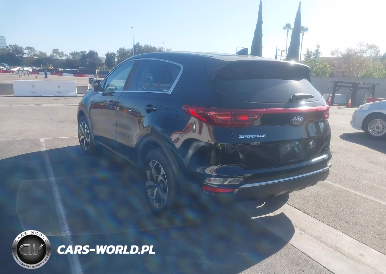 2020 Kia Sportage Lx VIN:KNDPM3AC4L7738375 - 3