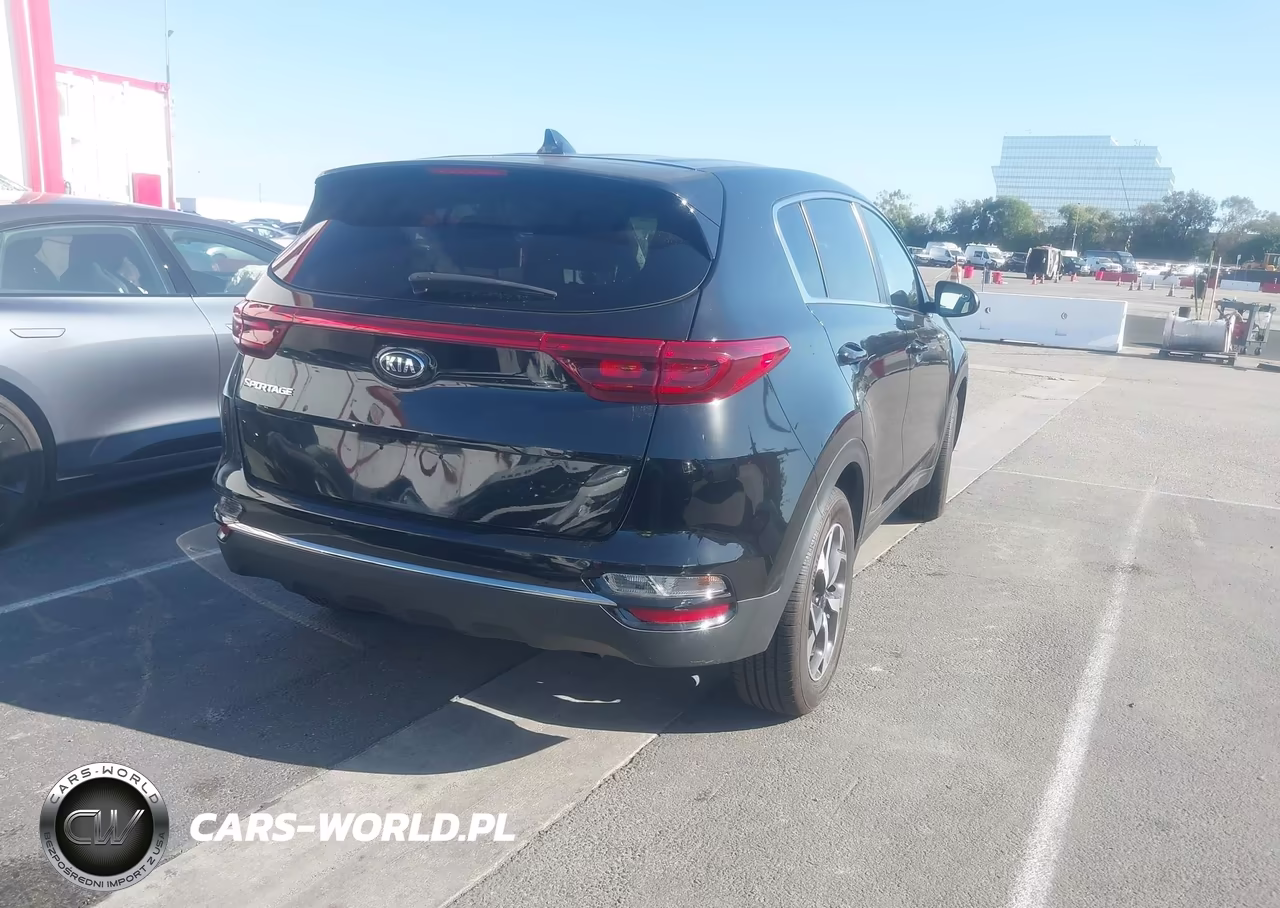 2020 Kia Sportage Lx VIN:KNDPM3AC4L7738375 - 4