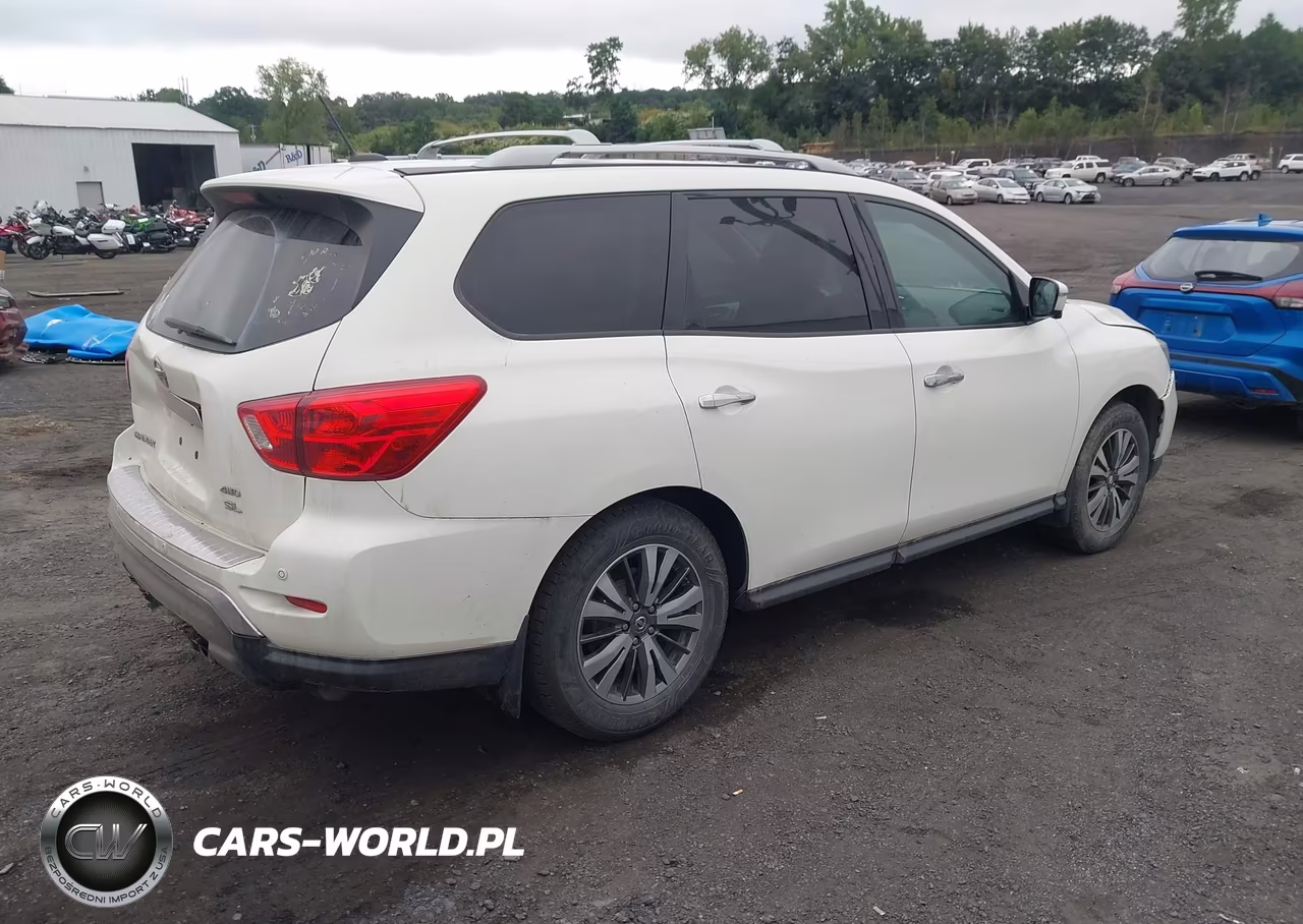 2017 Nissan Pathfinder Sl VIN:5N1DR2MM0HC628727 - 4