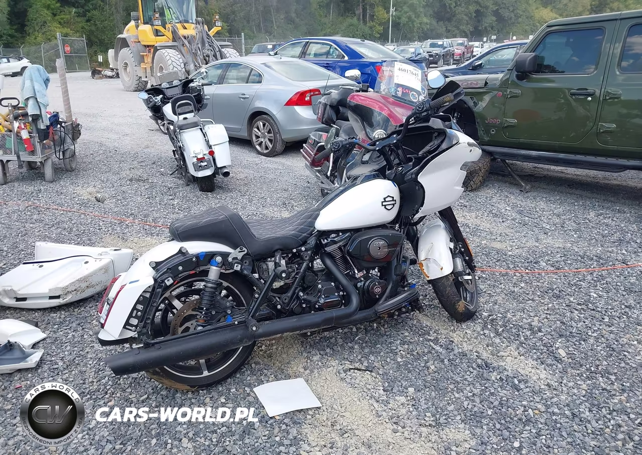 2025 Harley-Davidson Fltrx VIN:1HD1KH71XSB631100 - 13