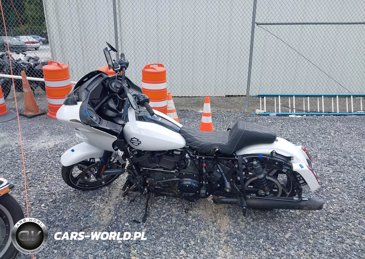 2025 Harley-Davidson Fltrx VIN:1HD1KH71XSB631100 - 14