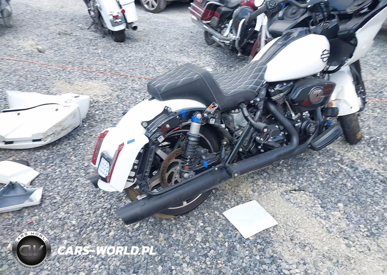 2025 Harley-Davidson Fltrx VIN:1HD1KH71XSB631100 - 4