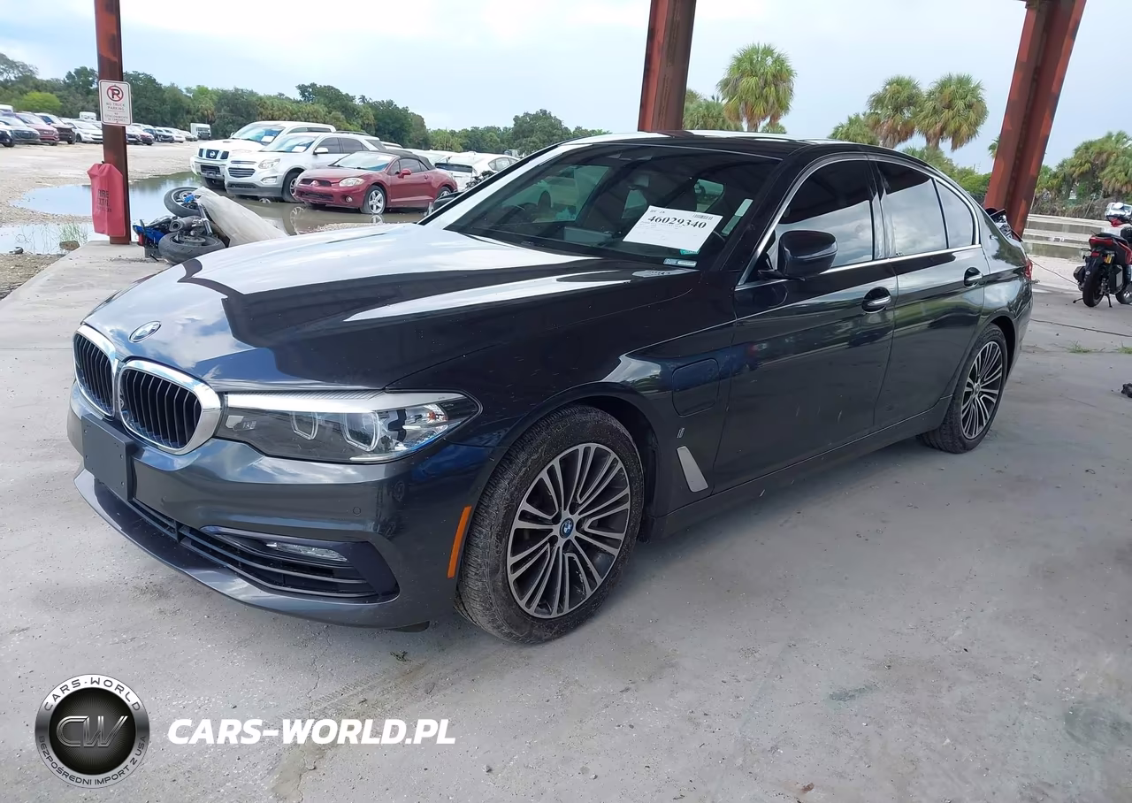 2018 BMW 530E xDrive Iperformance VIN:WBAJB1C52JB085017 - 2