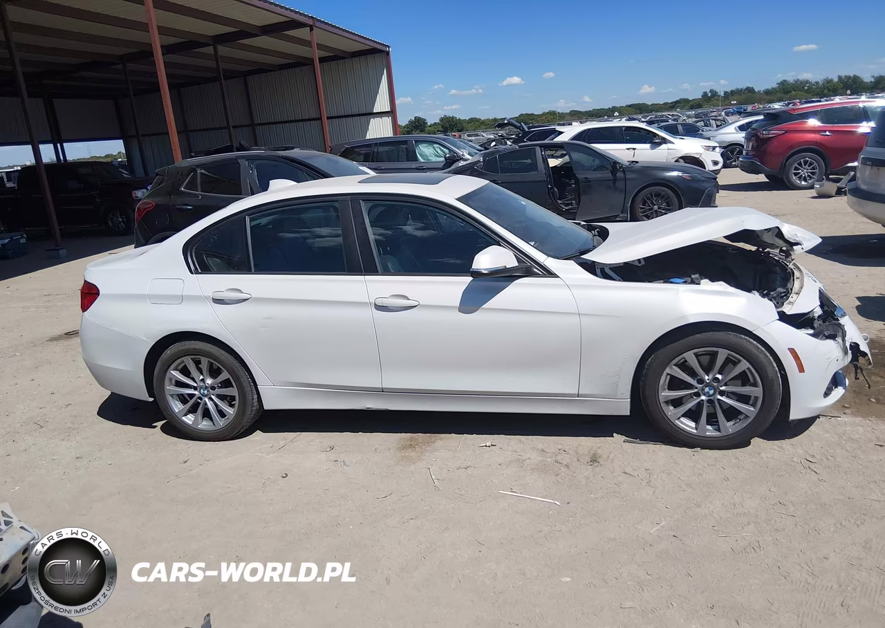 2017 BMW 320I xDrive VIN:WBA8E5G34HNU43149 - 13