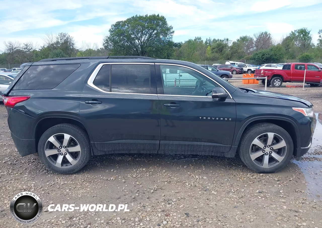 2021 Chevrolet Traverse Awd Lt Leather VIN:1GNEVHKW2MJ155745 - 13