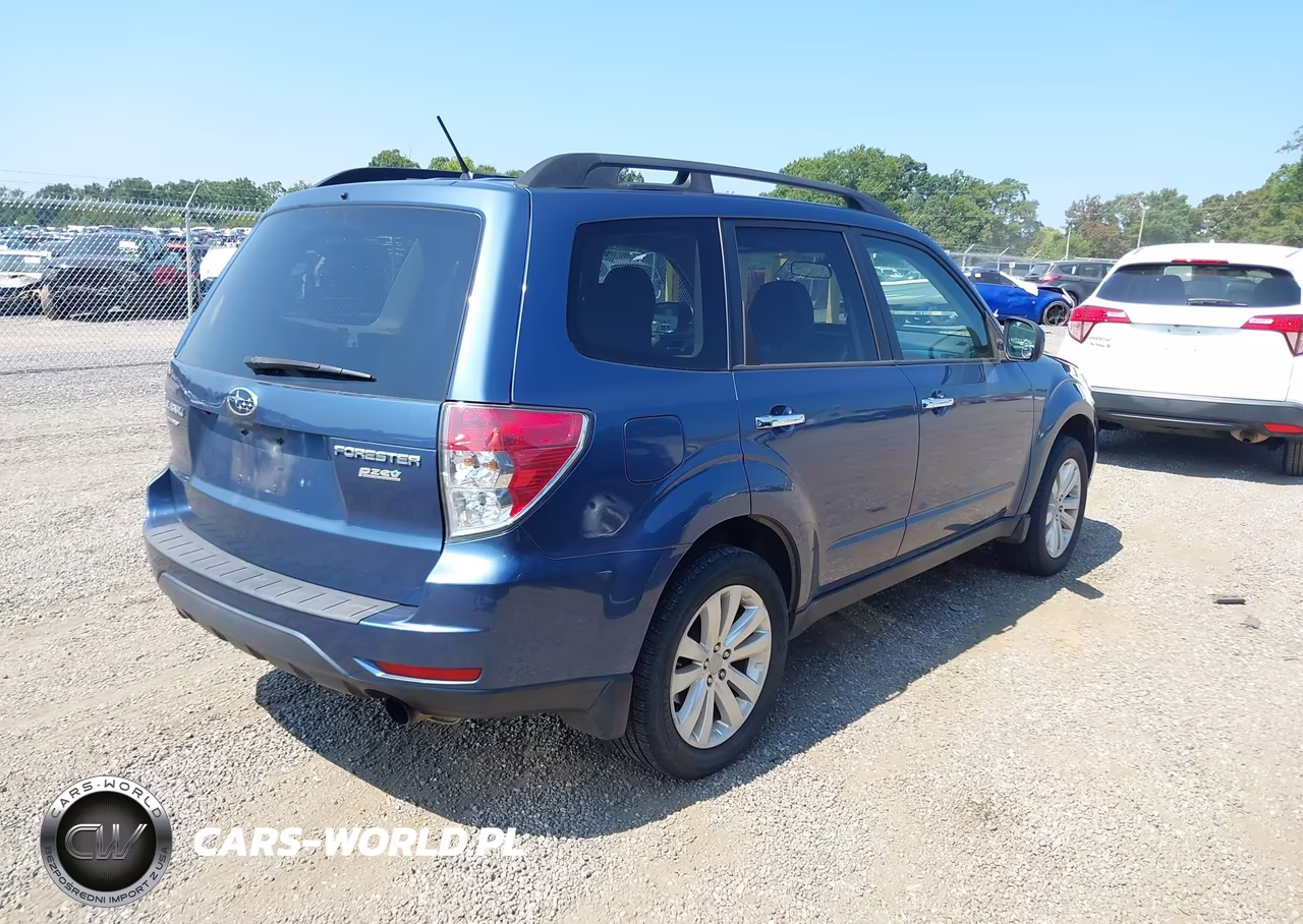 2013 Subaru Forester 2.5X Limited VIN:JF2SHAEC5DH404320 - 4