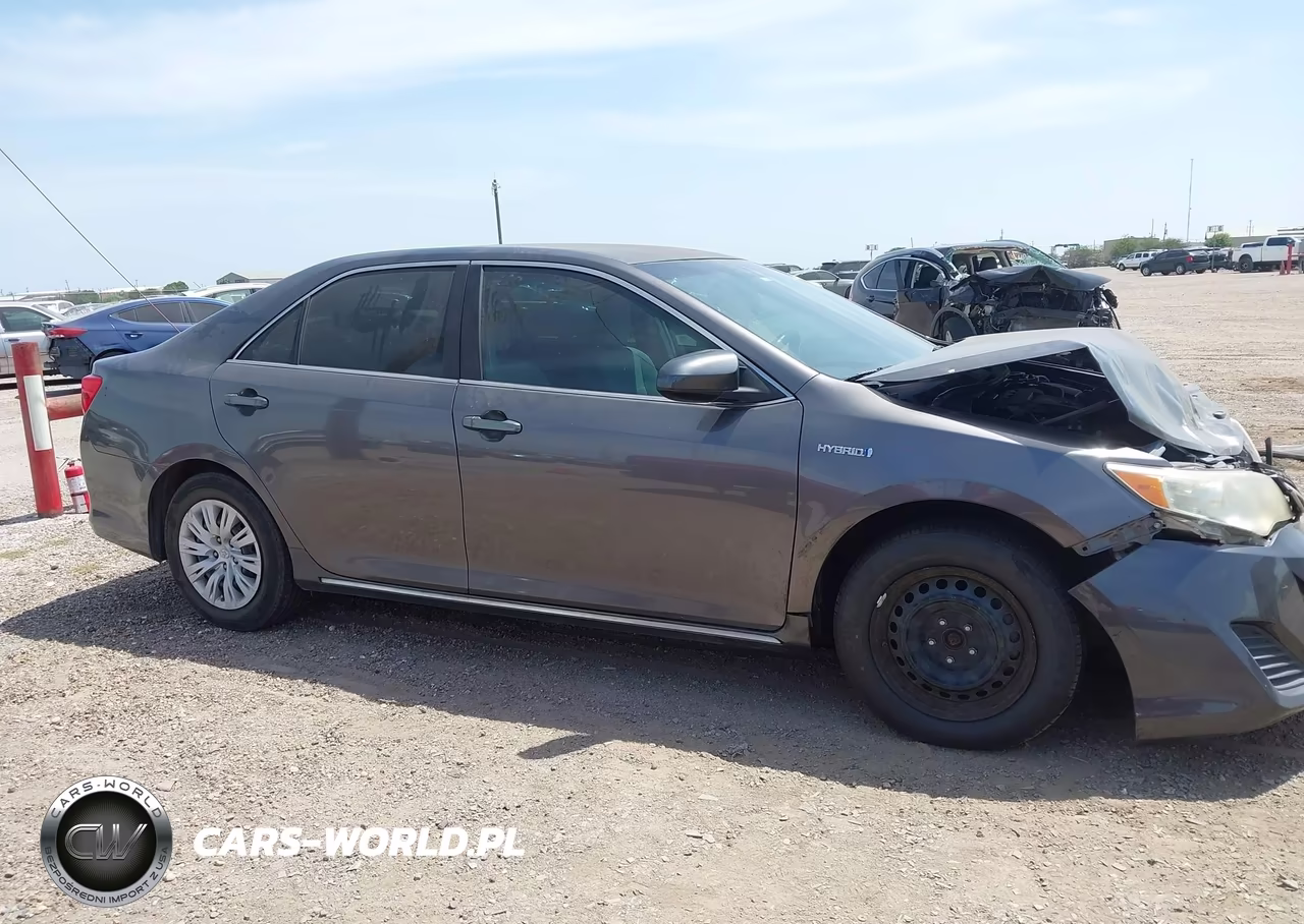 2013 Toyota Camry Hybrid Le VIN:4T1BD1FK1DU093388 - 14