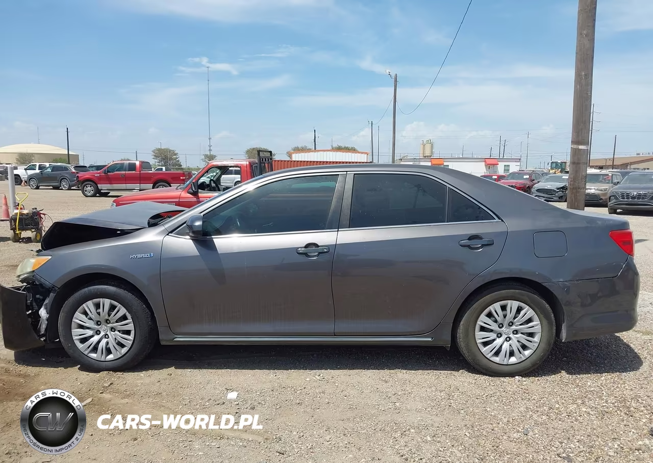 2013 Toyota Camry Hybrid Le VIN:4T1BD1FK1DU093388 - 15